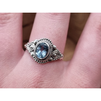 Echt zilveren ring met topaas